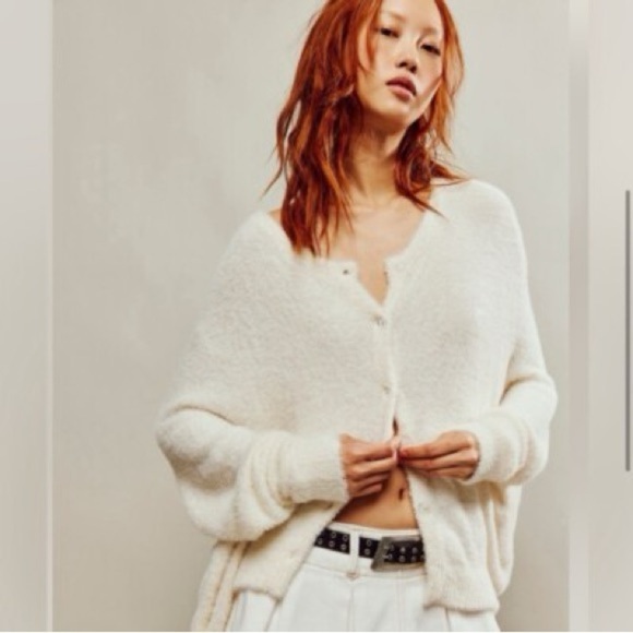 Free People One Wyatt Sela Fuzzy Eyelash Cardigan Sweater Ivory White - Picture 13 of 13